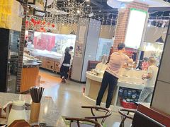 -罗二娘·鲜切牛自助火锅(罗湖东门步行街店)