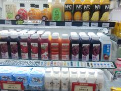 -全家便利店(愚园店)