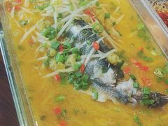 清蒸鲈鱼-锦庐道地川菜(来福士店)