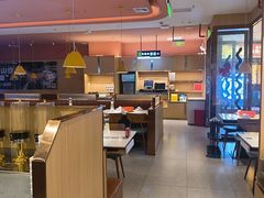 -小鱼小牛(世欧广场店)