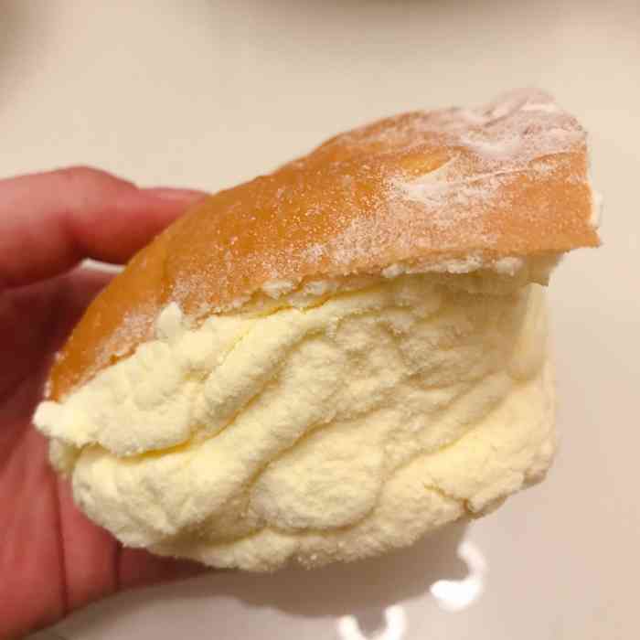 花园饼屋gardenbakery(金阊新城店)-"趁着买一送一的活动买了一盒蛋黄