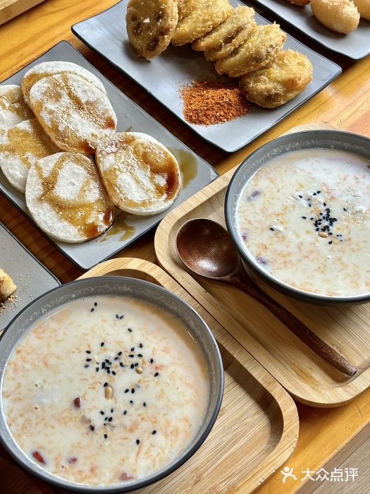 勺子米线·云南传统小吃市集(四方街店)图片