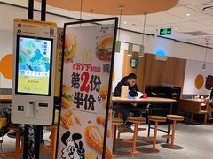 -麦当劳(玉桥中路店)