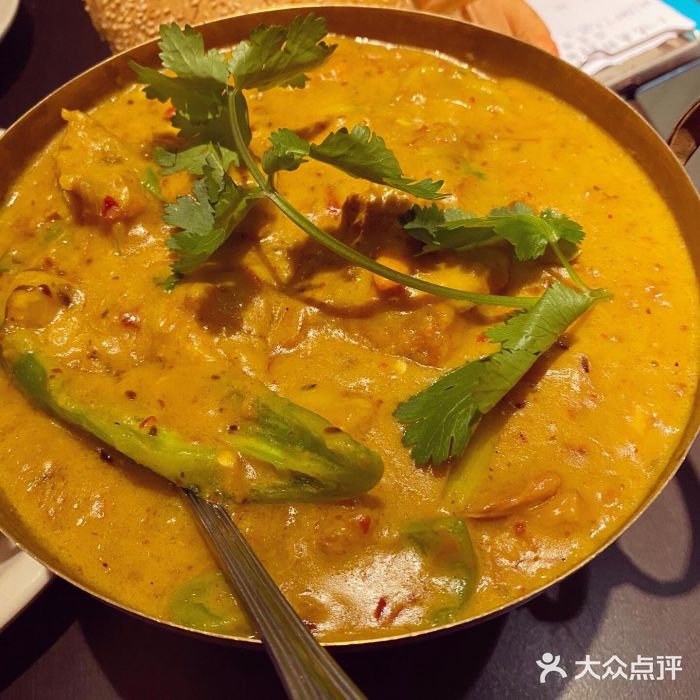 大头虾越式风味餐厅(光明广场店)越式咖喱牛腩煲图片