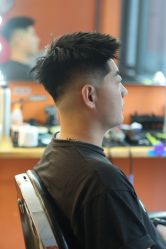 -鸿運 BARBER SHOP男士理发馆