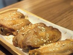 蜜辣鸡翅-POKEE VIA&Brunch·维娅(重庆来福士店)