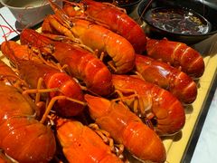 -肥肥虾庄·金牌油焖大虾(汉街SKP店)