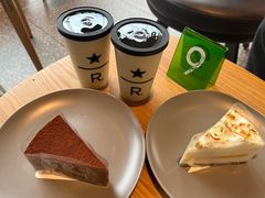 -星巴克臻选(上海合生汇1F店)