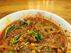 万记特色酸辣粉-万记麻辣烫国展总店