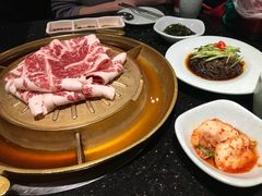 -猪啊牛呀羊啊铜盘烤肉(正大广场店)