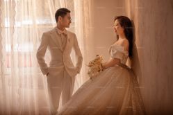 -雪中彩影婚纱摄影·微光艺术中心