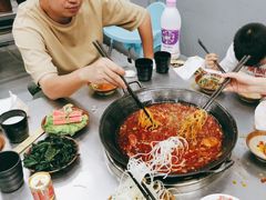 -扎起市井老火锅(乐山总店)