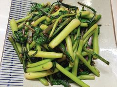 猪油炒红菜苔-湘阁里辣(南联锦泰城店)