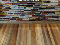 -猫的天空之城概念书店(杭州南宋御街店)