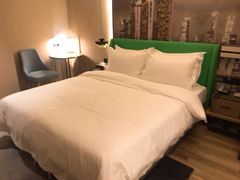 -柏槿酒店(罗湖口岸向西地铁站店)