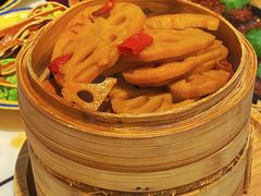 -卤校长重庆火锅(恒隆广场店)