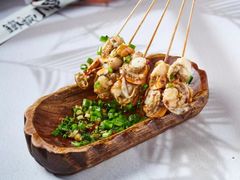 -街角等你.大连海鲜烧烤.经典铁板海鲜串(西安路店)