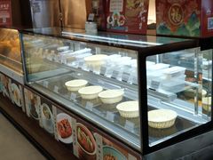 面包甜点陈列柜-三凤酒家·百年无锡菜(清扬茂业店)
