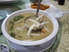 -鹏城人家海鲜酒家·23年老字号(较场尾店)