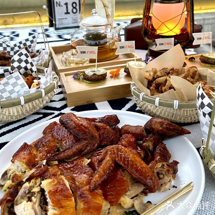 成都高空氛围餐吧 超治愈~☺