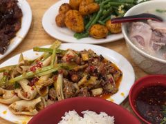 -雷祖芳老妈蹄花店
