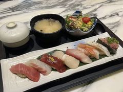 -家贺屋刺身寿司专门店