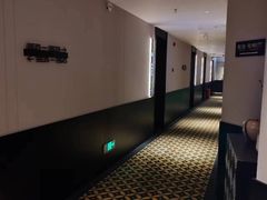 -万泊酒店(长沙五一广场国金中心店)