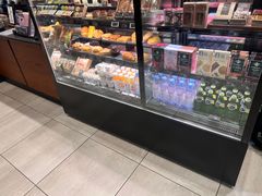 -星巴克(上海虹桥新天地二店)