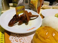 招牌烤乳鸽-石岐佬中山菜馆(张溪店)