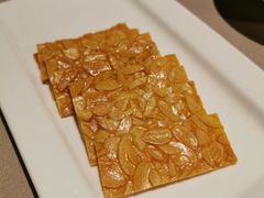 杏仁脆片-荣轩(新荣记环球金融中心店)