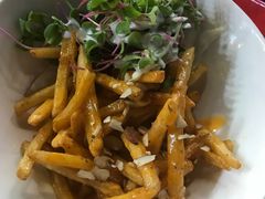 -BHC炸鸡(明洞总店)