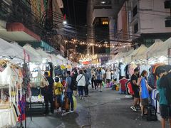 -彩虹云霄酒店75层国际自助餐