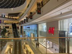 -LuOne凯德晶萃广场(徐家汇路店)