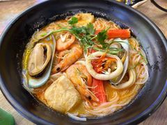 -圣罗兰叻沙茶餐厅(金峰路店)
