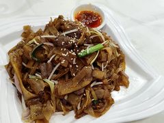 广式炒牛河-鼎珑点心仔(燕塘店)
