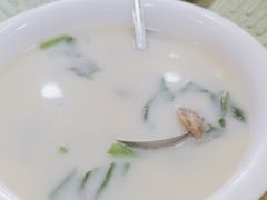 -鹏城人家海鲜酒家·23年老字号(较场尾店)