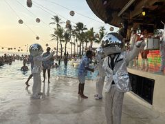 -FINNS Beach Club