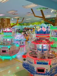 -莫莉幻想儿童乐园(武汉金银潭永旺店)