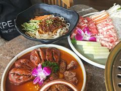 -三人行骨头王火锅(长寿店)