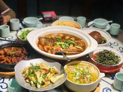 -卢大鲜鱼头捞饭(美利广场店)
