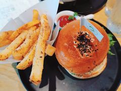 -龙治汉堡(中华城店)