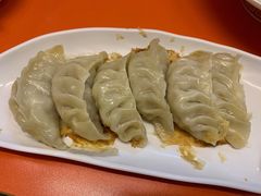 煎饺子-拉面莊夢語＆中华料理八椿