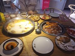 -川渝又一村火锅烤肉自助(步行街店)