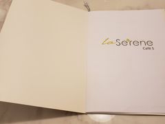 -La-Serene Café