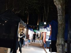 -吴山路夜市