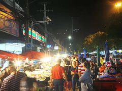 -周日夜市