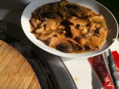 -人民公社铁锅炖·东北菜(卫国道店)