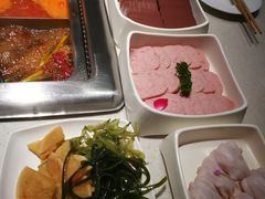 -海底捞火锅鲜切牛肉主题店(长寿路店)