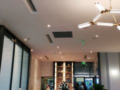 -港丽餐厅(高德置地店)