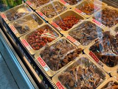 -绝味鸭脖(龙阳路生活广场店)